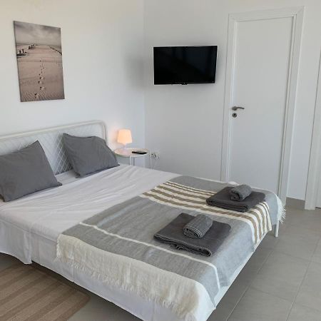 Caldera Blue Apartment Aliki  Exterior photo